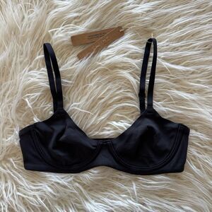 Skims Fits Everybody Unlined Demi Bra Onyx Size 32B